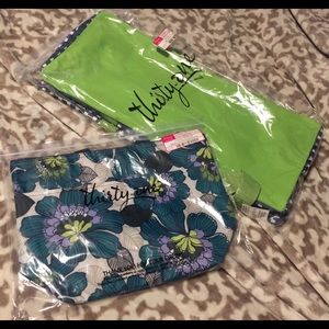 Thirty-one bundle